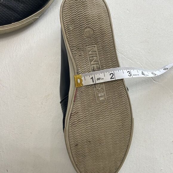 Nine West Vegan leather flats white sole 7.5 - Picture 9 of 12